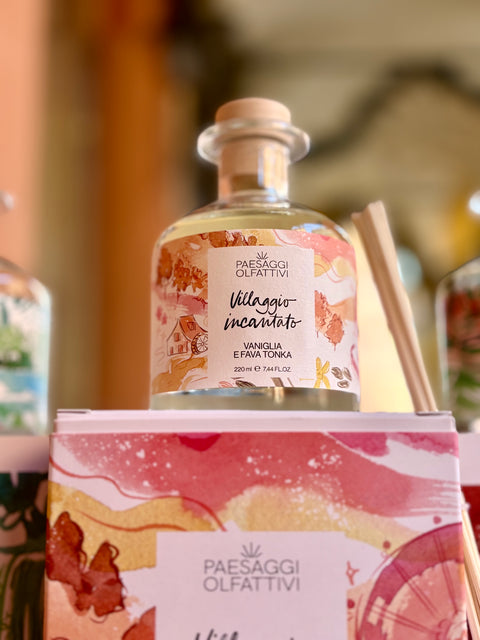 Profumatore per Ambiente Villaggio Incantato 220 ml - Paesaggi Olfattivi PuroBio