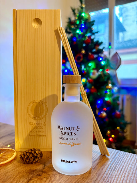 Diffusore NOCI & SPEZIE 250 ml  in box di legno - Himalaya