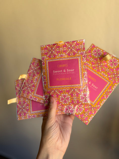 Profumatori Armadio - Confezione con 3 sacchetti profumati Sweet & Sour - FLOREALE - Colors