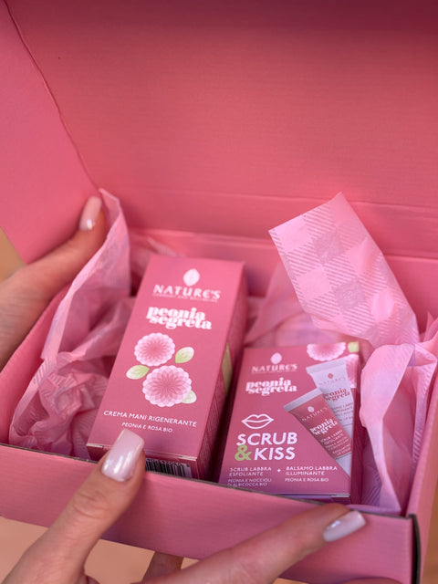 Cofanetto regalo Crema Mani + Kit Scrub & Kiss Peonia Segreta Nature's