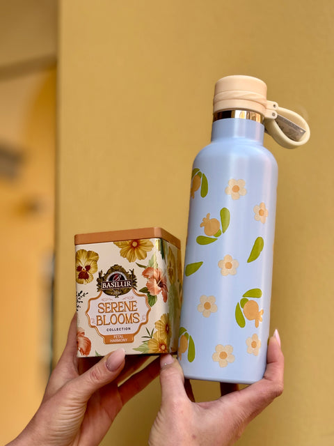 Kit  Borraccia Azzurra Thun con latta "Petal Harmony" Basilur