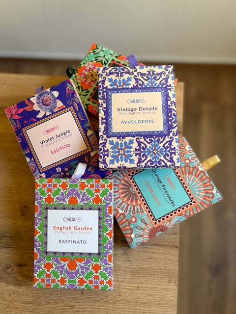 Profumatori Armadio - Confezione con 3 sacchetti profumati English Garden - RAFFINATO - Colors