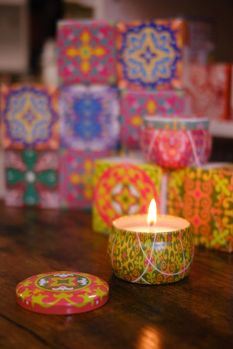 Cofanetto regalo con 2 Candele Vegetali di Soia 120gr - Colors Maioliche