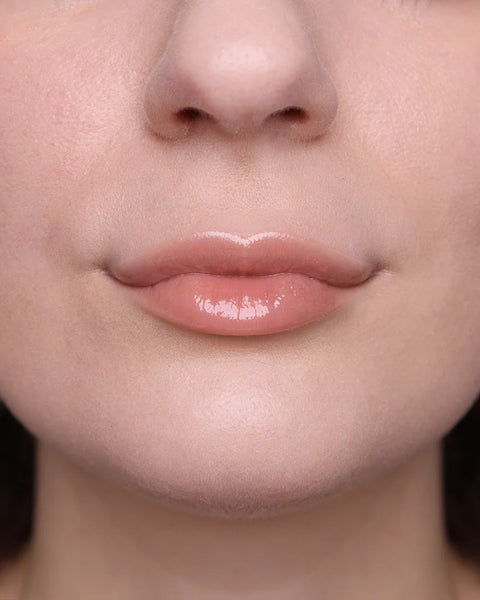 BalmyGloss 07 – Good Luck – Nude Rosato con charm coccinella + fiore 4,2 gr PuroBio